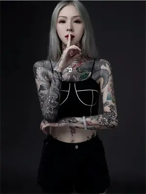 穿成年代文的炮灰美人晋江